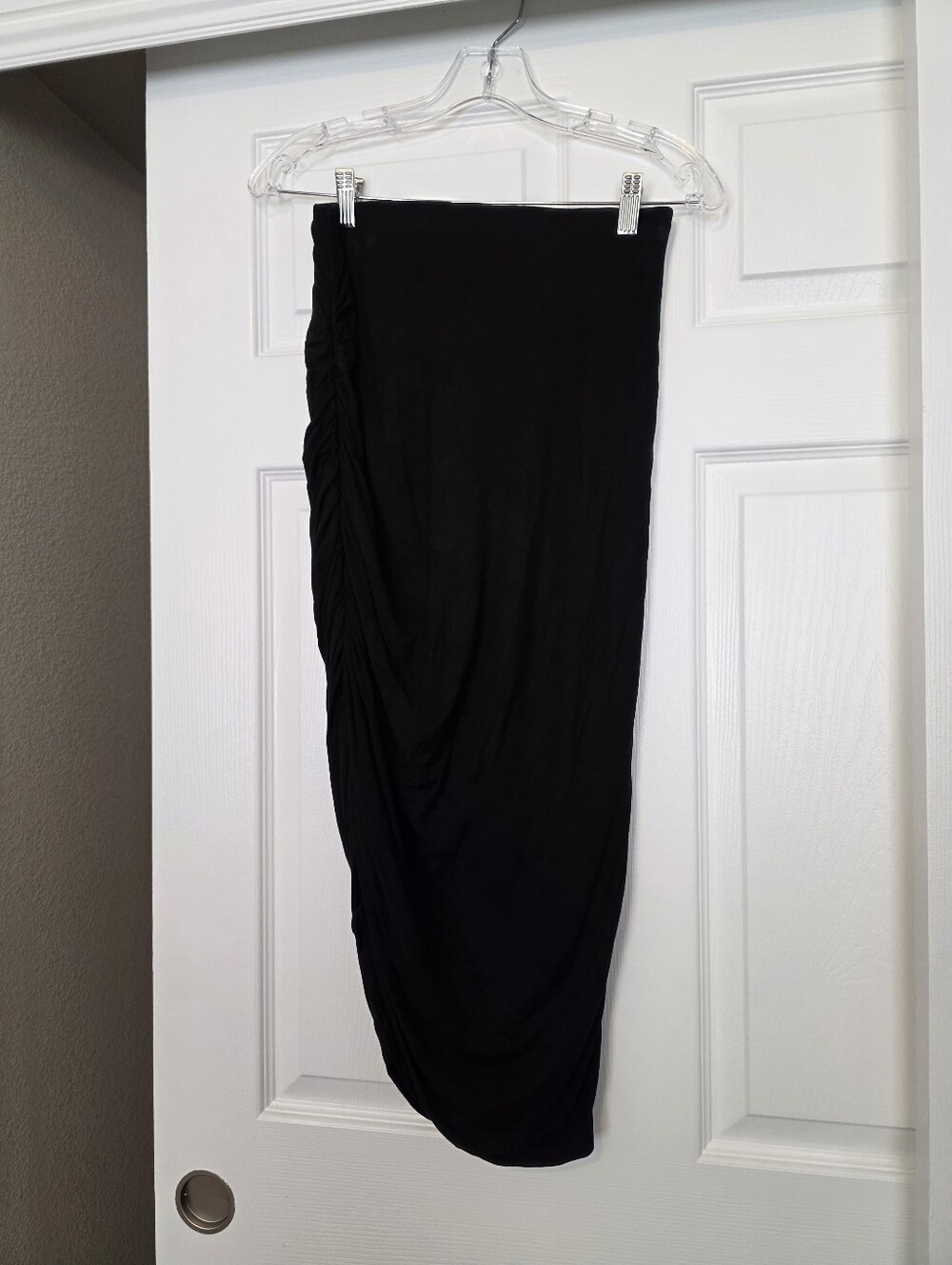 Black Ruched Midi Skirt - Sleek Women's Pencil Skirt by Brigitte Brianna, Size M